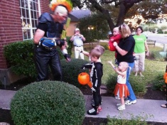2010-10-31-14 Halloween Ian Sydney.jpg